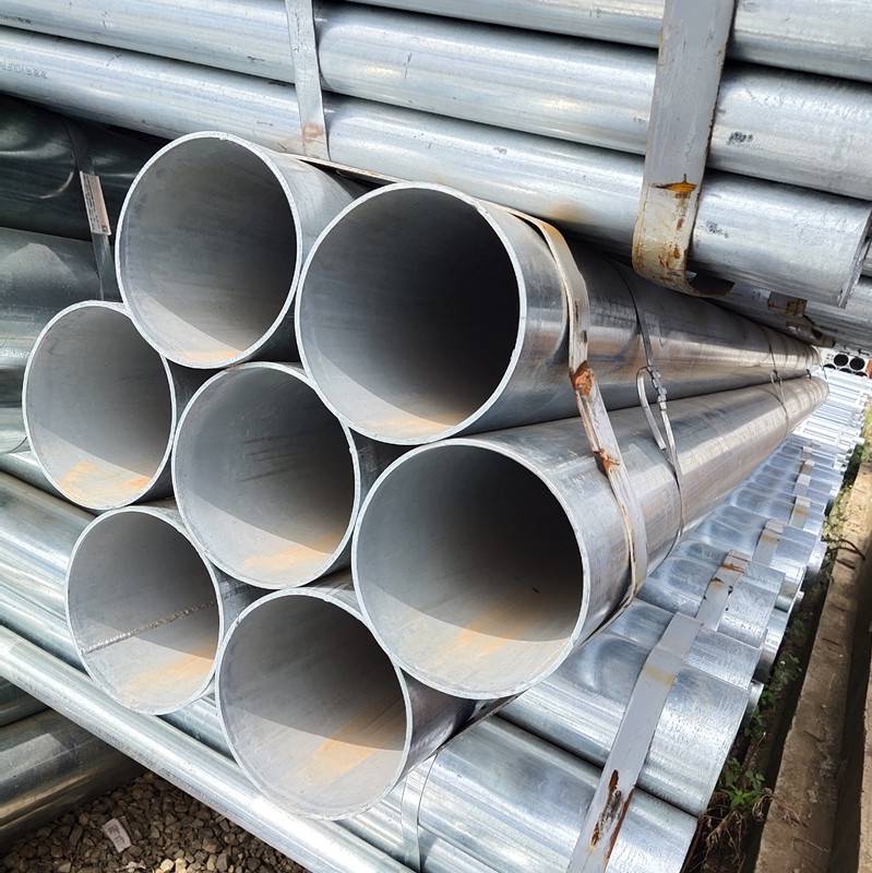 今日《河南日报》头版集合信阳！