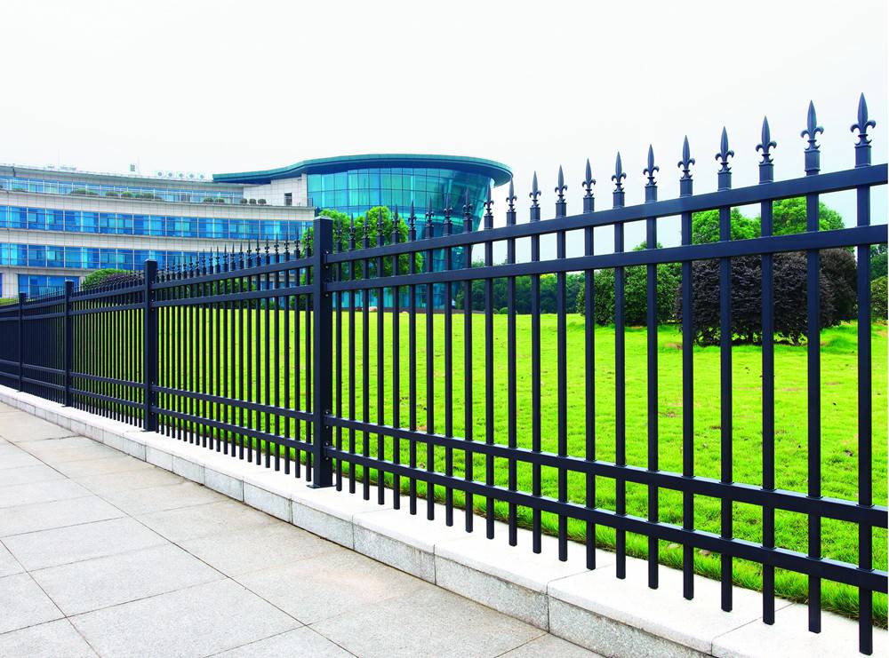 佛山商场停车场围墙栅栏小区工业园围栏镀锌钢管护栏厂家