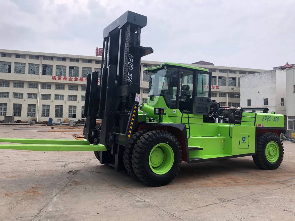 35吨巨盾重型两用柴油叉车