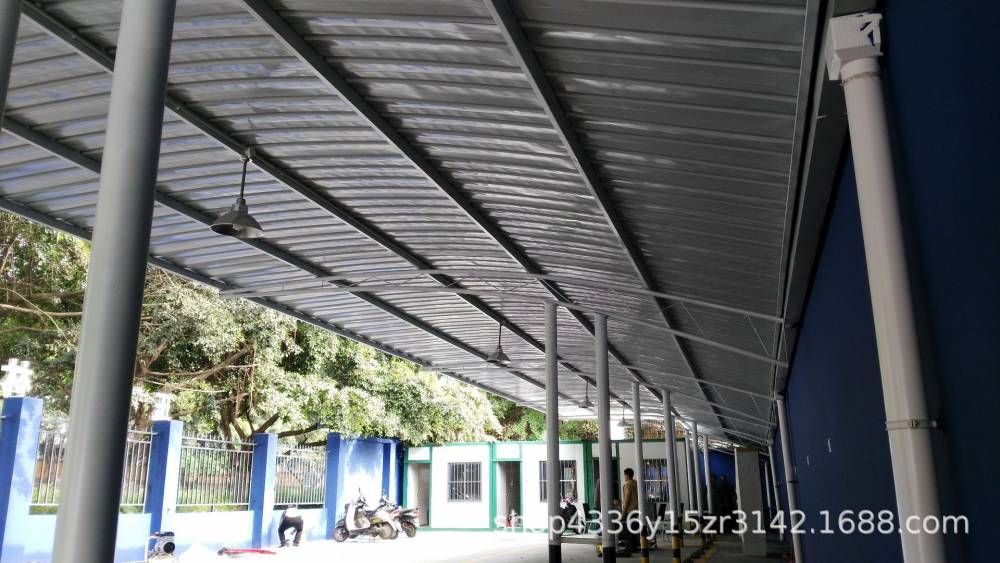 成都彩钢钢结构雨棚搭建安装工地料仓雨棚彩钢大棚