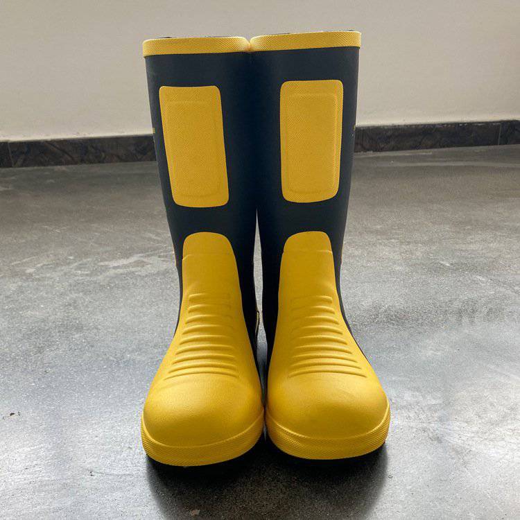 消防员灭火防护靴森林抢险救援靴击穿电压5000v防火消防战斗靴