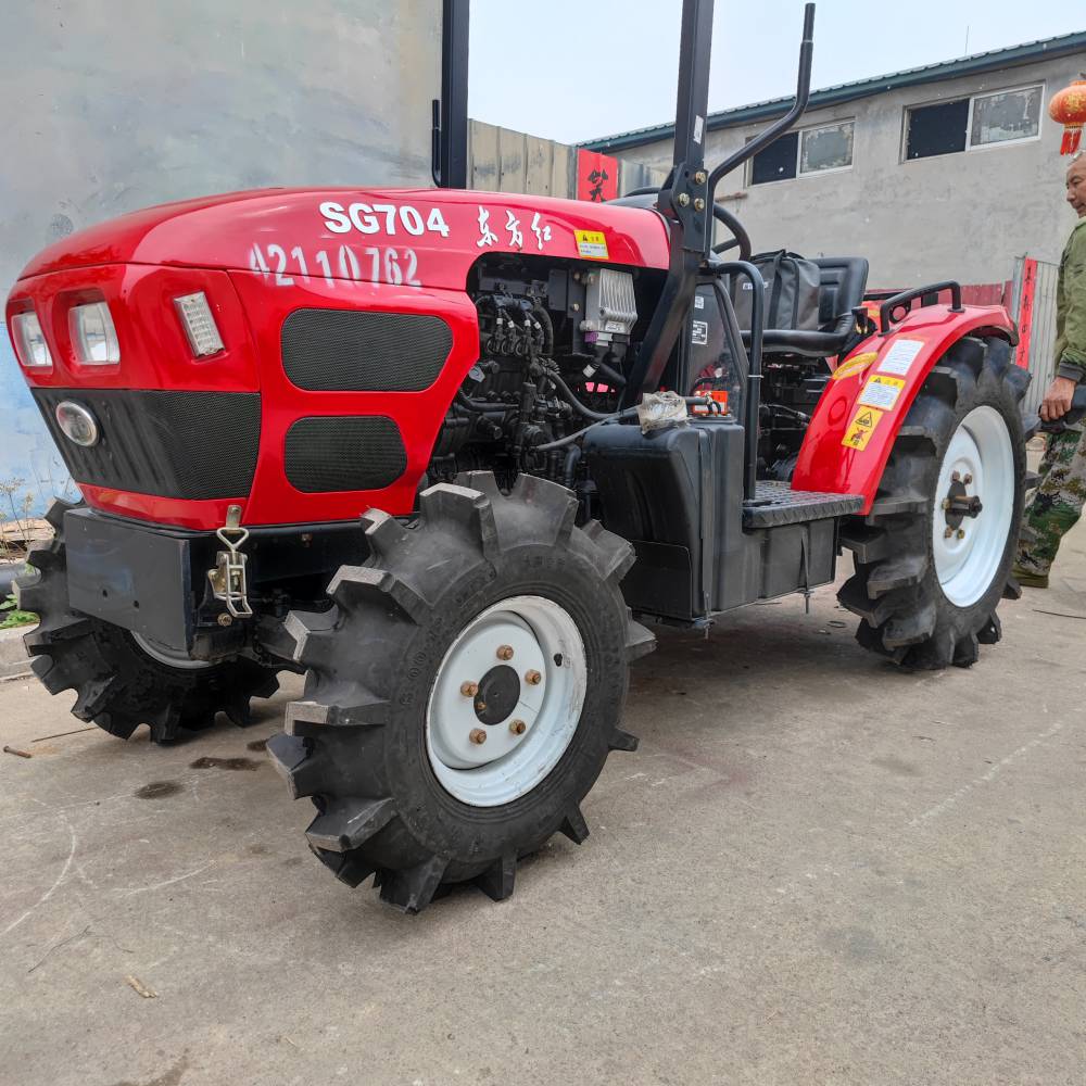 四轮拖拉机水旱两用碎土机低油耗两驱四驱150马力拖拉机