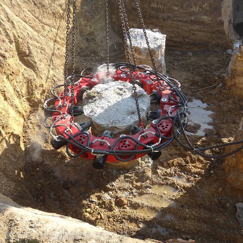 圆桩爆桩机破桩头挖掘机破桩机