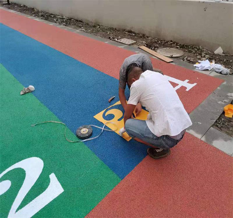 临海市小区塑胶地面施工方案