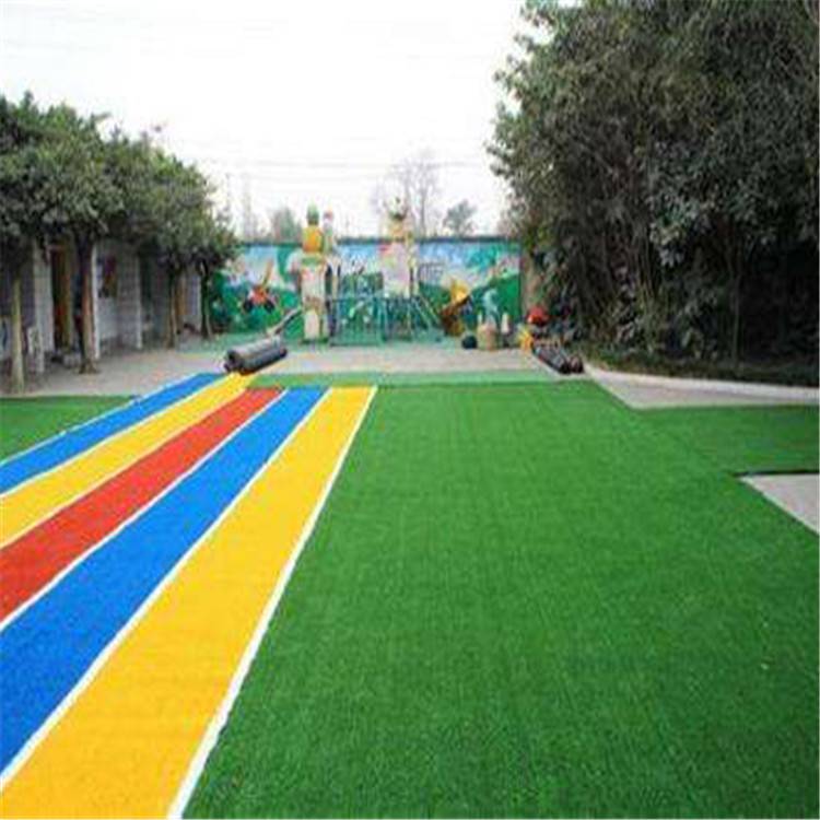 YL-2036 足球场人造草皮 幼儿园绿塑料装饰草坪 仿真草工厂