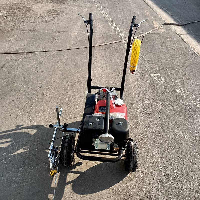 小型马路划线机厂家手推式冷喷划线车久恒高速公路划线机图片