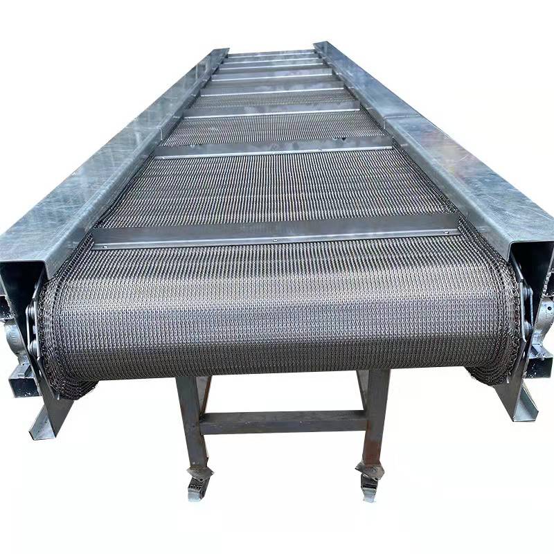 网带刮板输送机加密人字形传送带流水线小型食品加工输送机