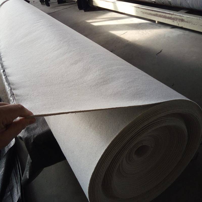 洋县复合防渗土工膜蓄水池人工湖河道护坡防渗土工布hdpe复合土工膜