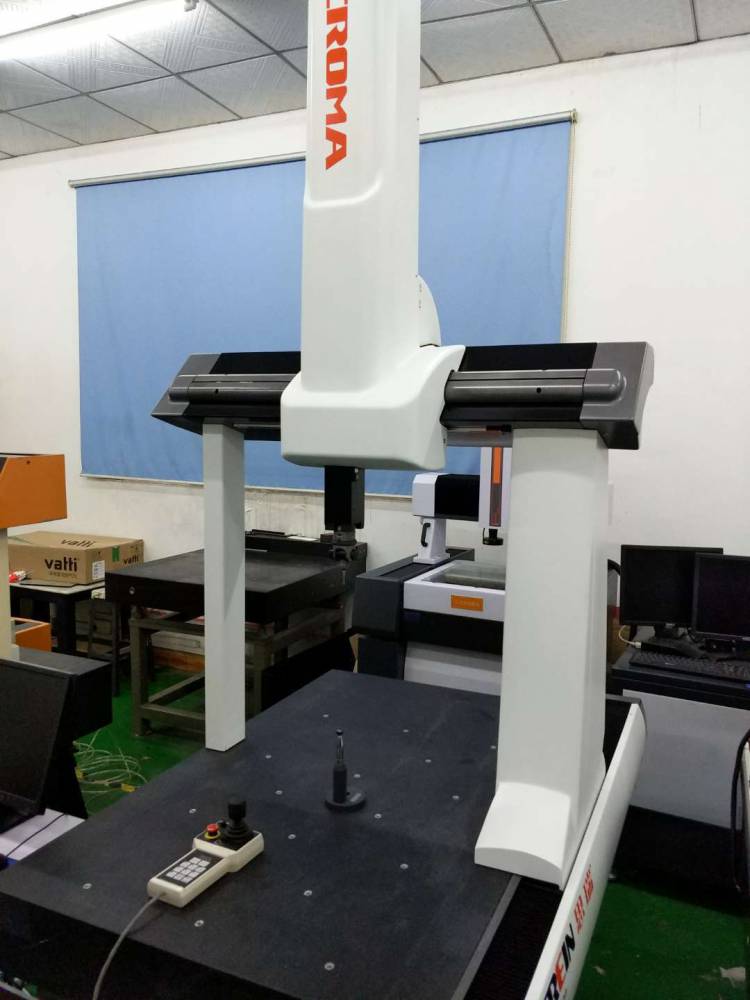 九成新三坐标仪思瑞三坐标测量机croma686全自动三坐标测量仪
