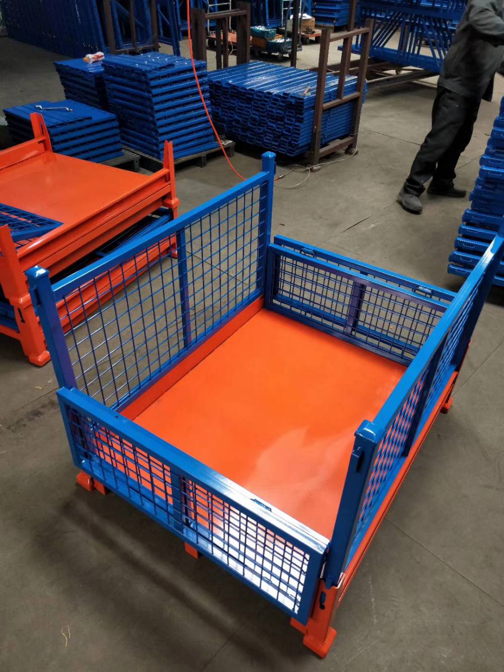 钢制周转网箱厂家定做仓储收纳零件周转货架金属铁板框物料箱