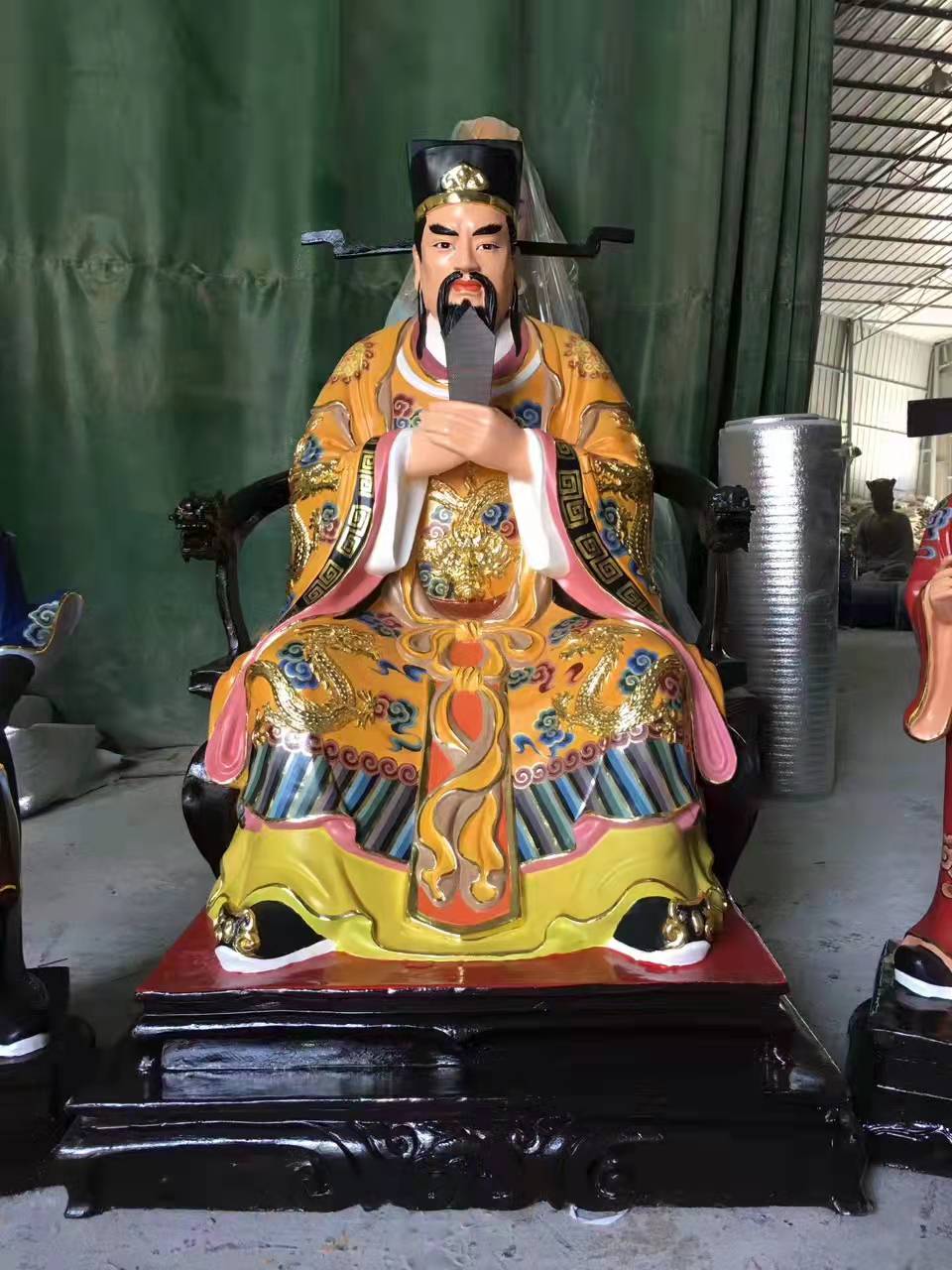 大型佛像神像城皇爷彩绘贴金玻璃钢