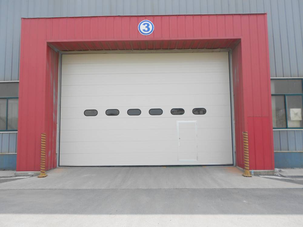 阔福门业制造工业提升门滑升门安装02282204122