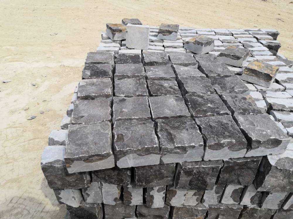 青石弹石青石弹石