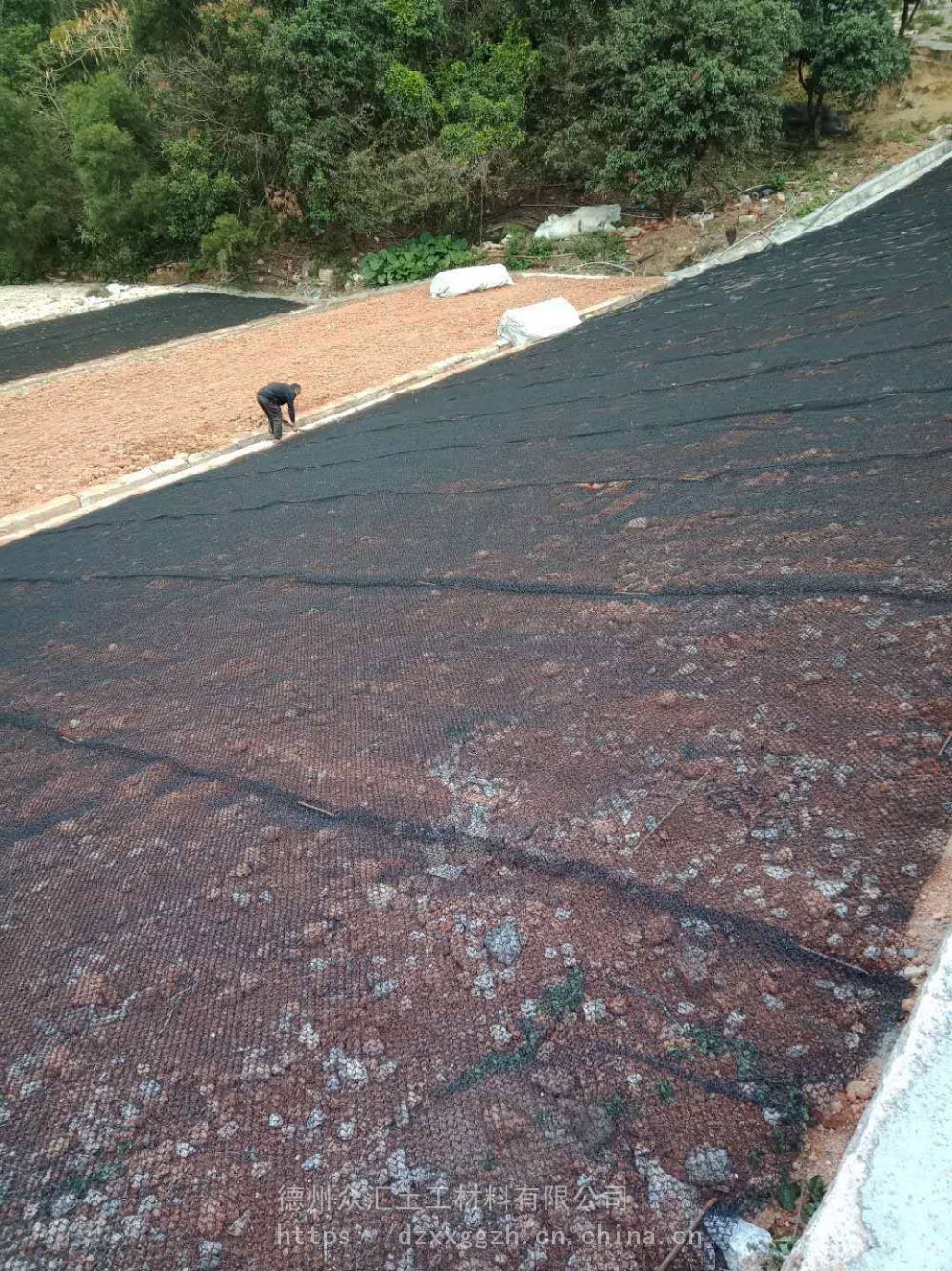 7020型7220型a20型三维水土保护毯聚酰胺三维侵蚀防护毯河道边坡柔性