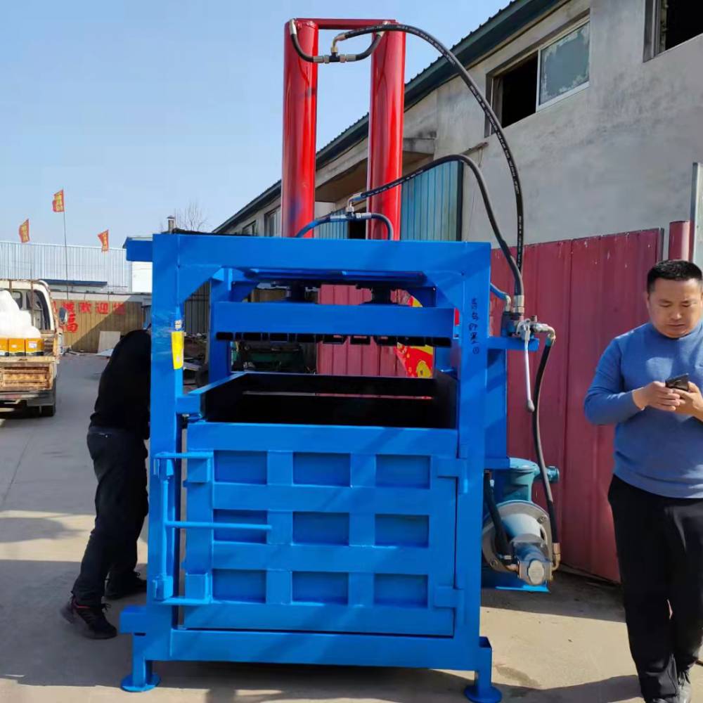 立式液压打包机易拉罐塑料瓶压缩压块设备40吨打捆机