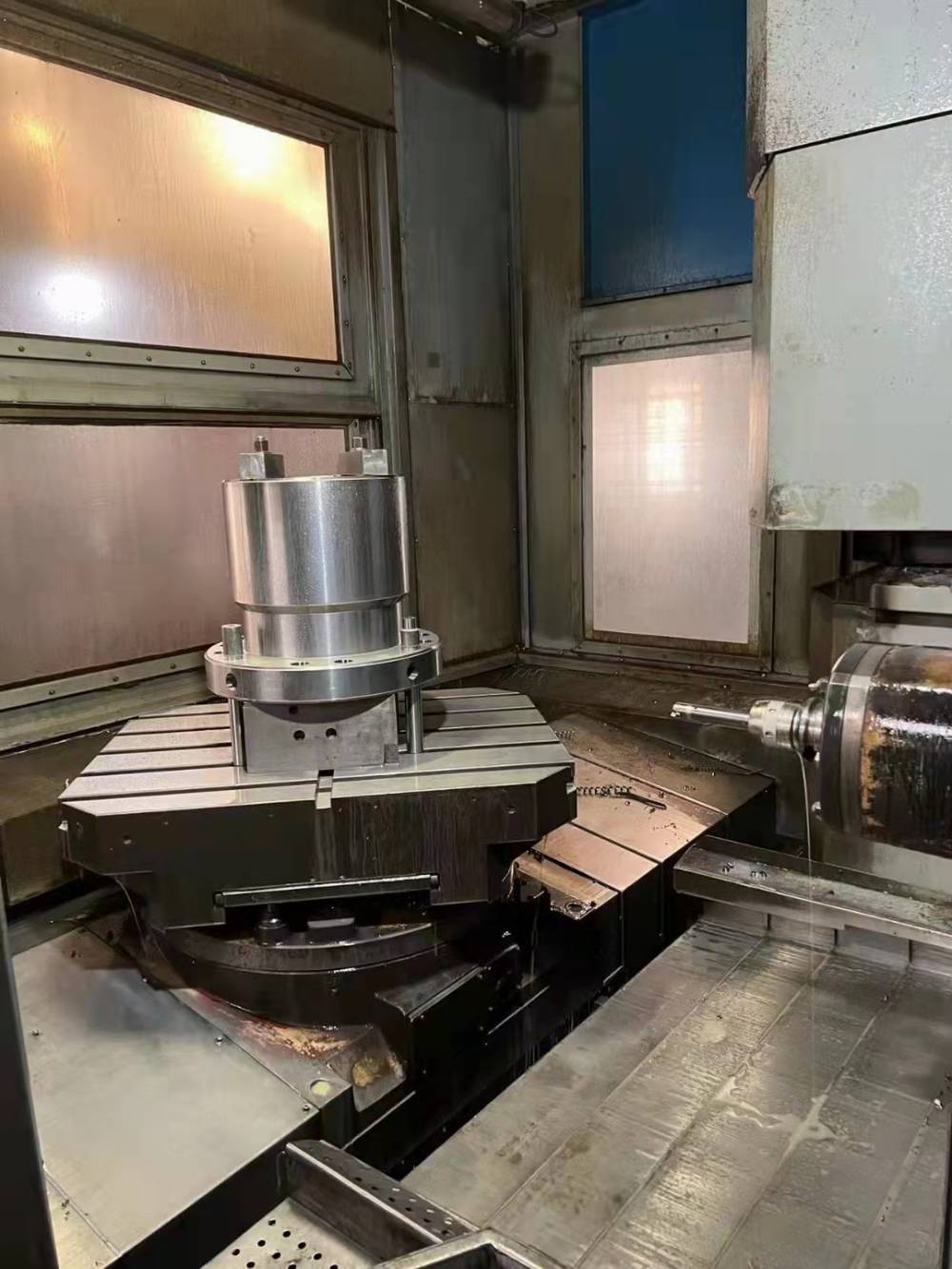 出售二手海天htm80h卧式加工中心双工作台二手800卧加