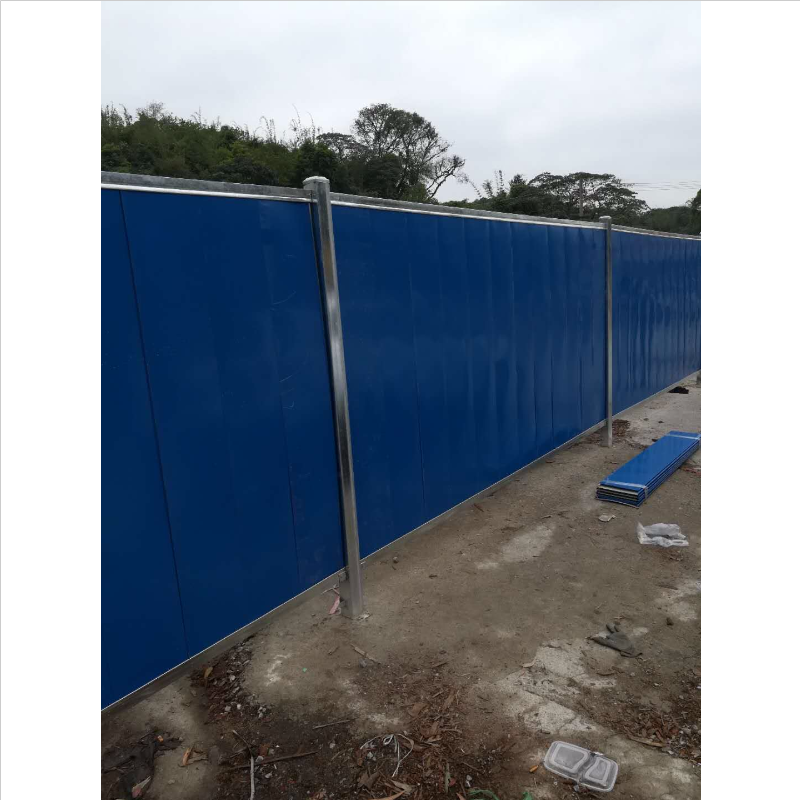 壹路通彩钢平面扣板围挡_工地围蔽新式防震防虫平面扣板围挡供应