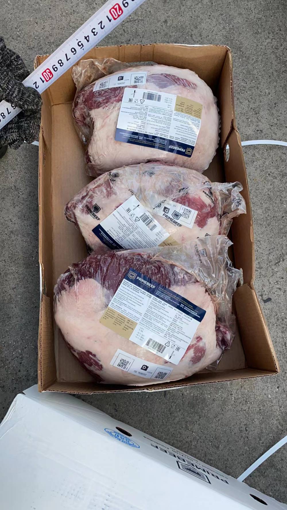 谷饲250天黑安格斯牛肉骨牛霖