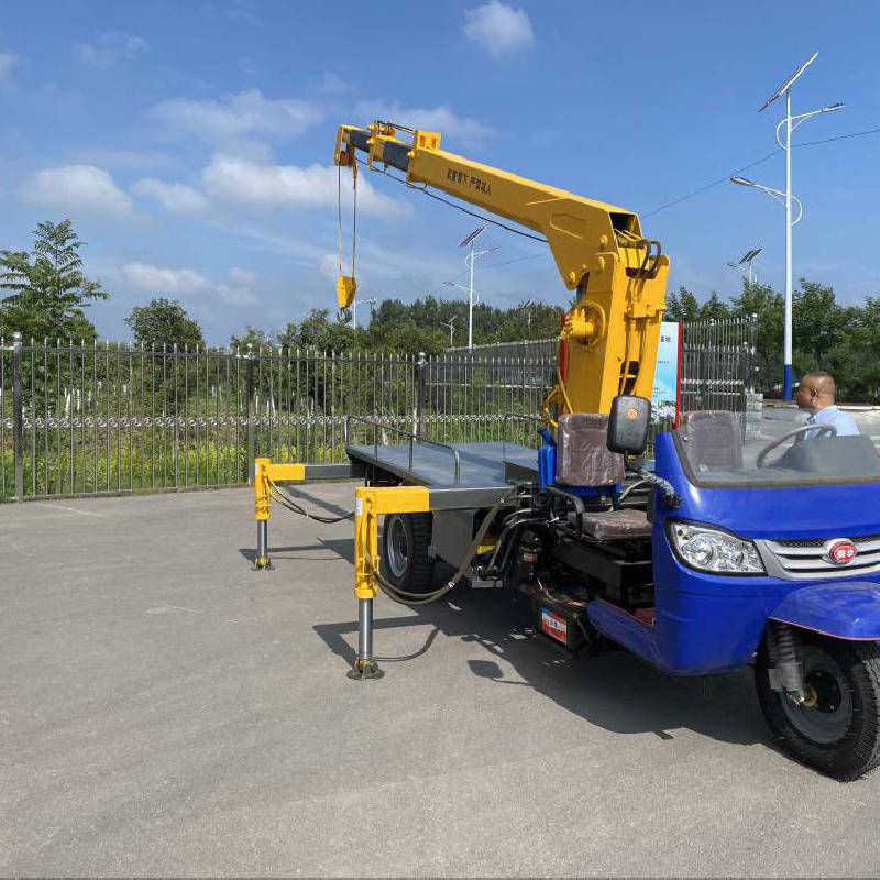 济宁沃驰小型三轮随车吊园林绿化三轮车吊车济宁三轮车改装吊多少钱