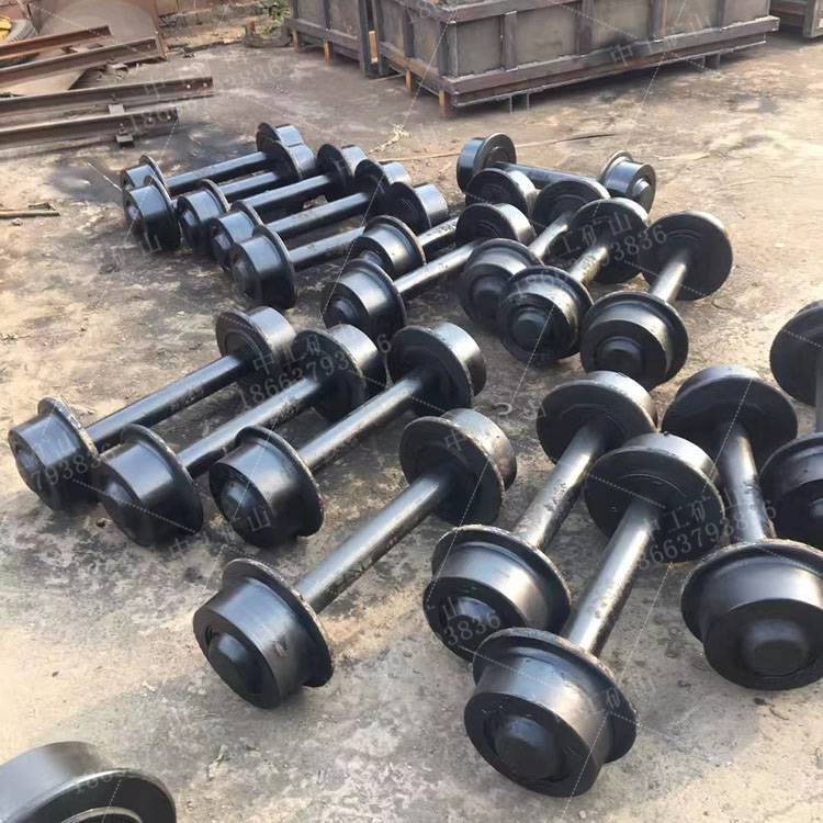 工厂定做铸钢空心矿车轮1435轨距加厚加宽矿车轮对重型机车轮