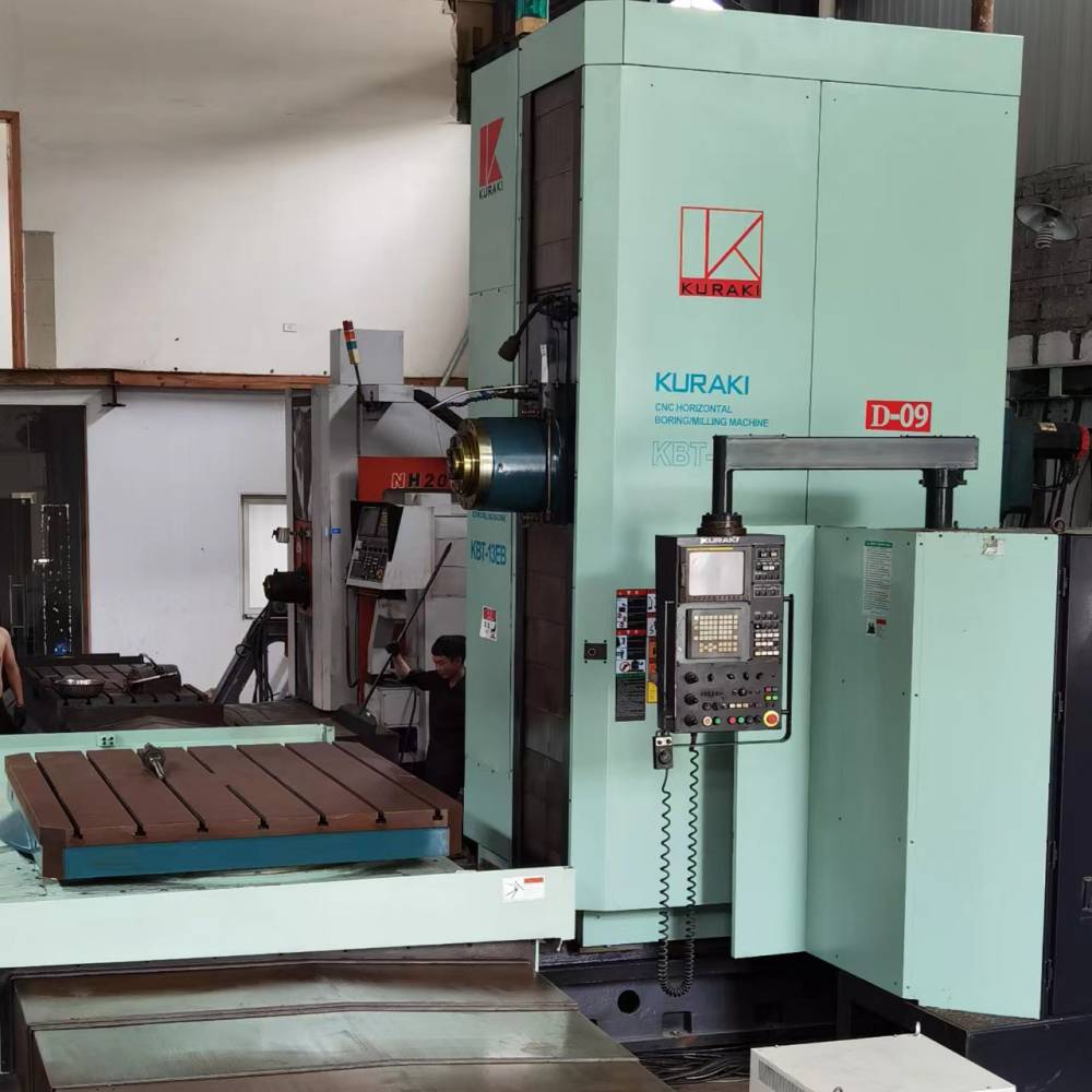 出售日本仓敷数控镗铣加工中心kbt13二手130镗床