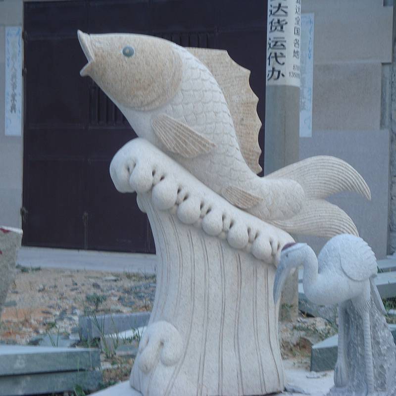黄锈石石雕鲤鱼广场喷泉配套喷水鱼石雕龙鱼