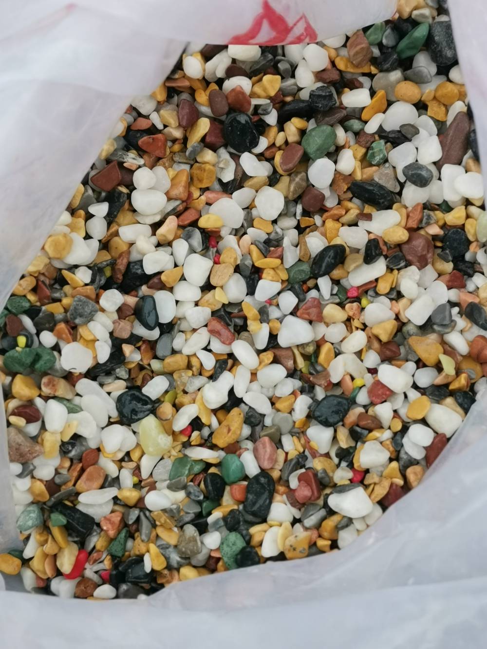 供应彩色水洗石46毫米彩虹色豆石水洗石盆景散放砾石