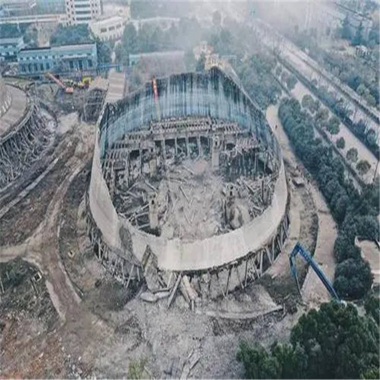 旧烟囱拆除-90米烟囱拆除公司-烟囱拆除图片