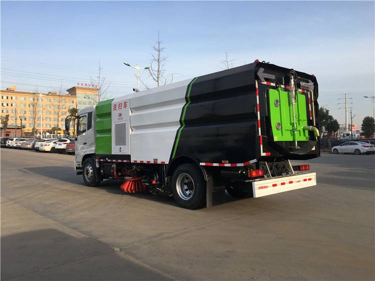 东风天锦2水8方环卫吸尘车云内95马力