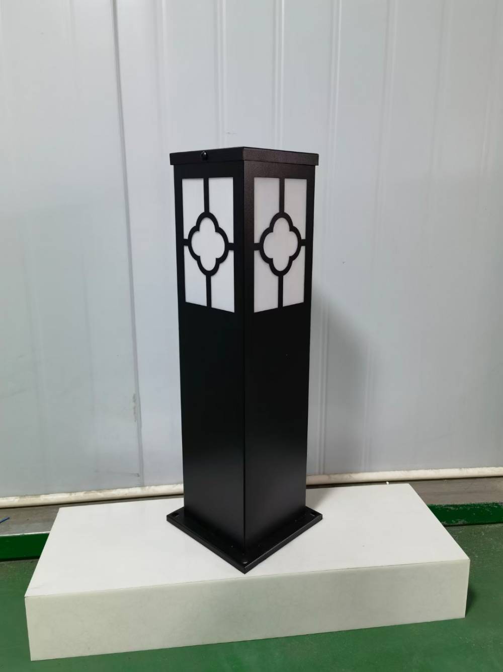 成都青白江太阳能路灯厂家电话，一体化户外全套太阳能灯具