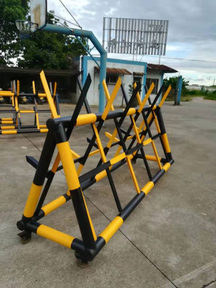 黄黑带刺路障拒马护栏红白环保反光油漆