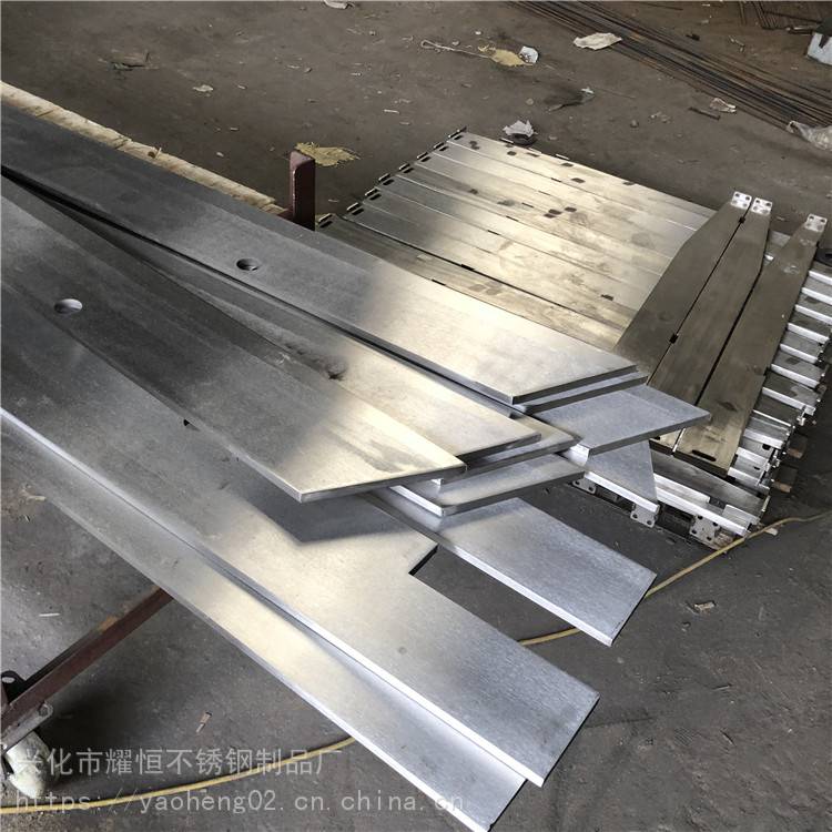 马路隔离防护 不锈钢玻璃立柱 316不锈钢栏杆 精品抛光