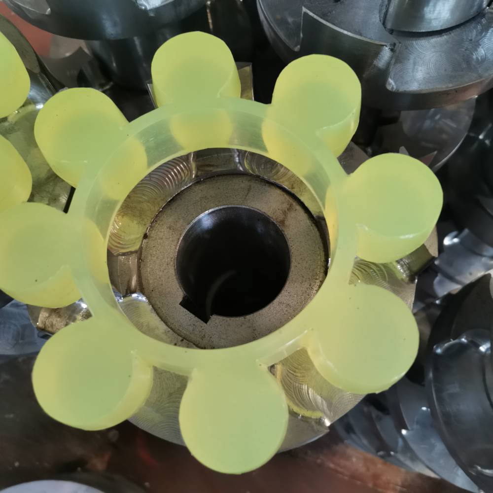 大扭矩机械传动力配件ml型梅花弹性联轴器图片