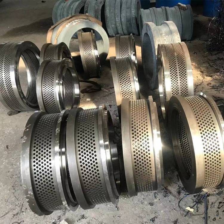 中鲁橡木制粒机配件红松造粒机模具压缩比孔径8毫米落叶松颗粒机环模