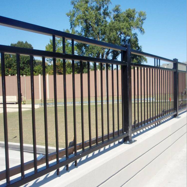 惠州厂区庭院铁栅栏铁艺围栏价格中山基地防护栏