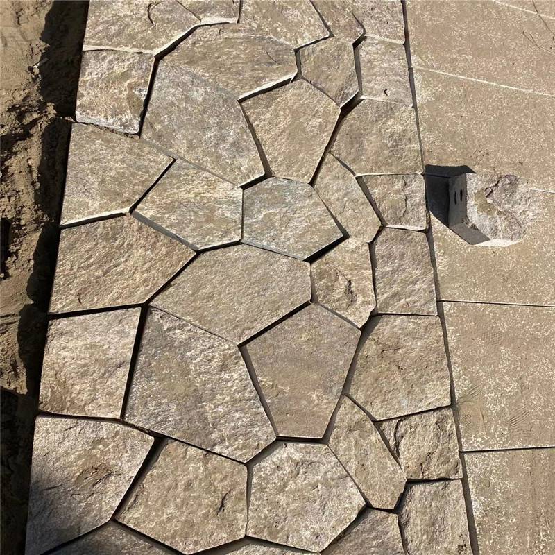 锈色虎皮石碎拼黄色片石碎拼石黄木纹碎拼板岩石材