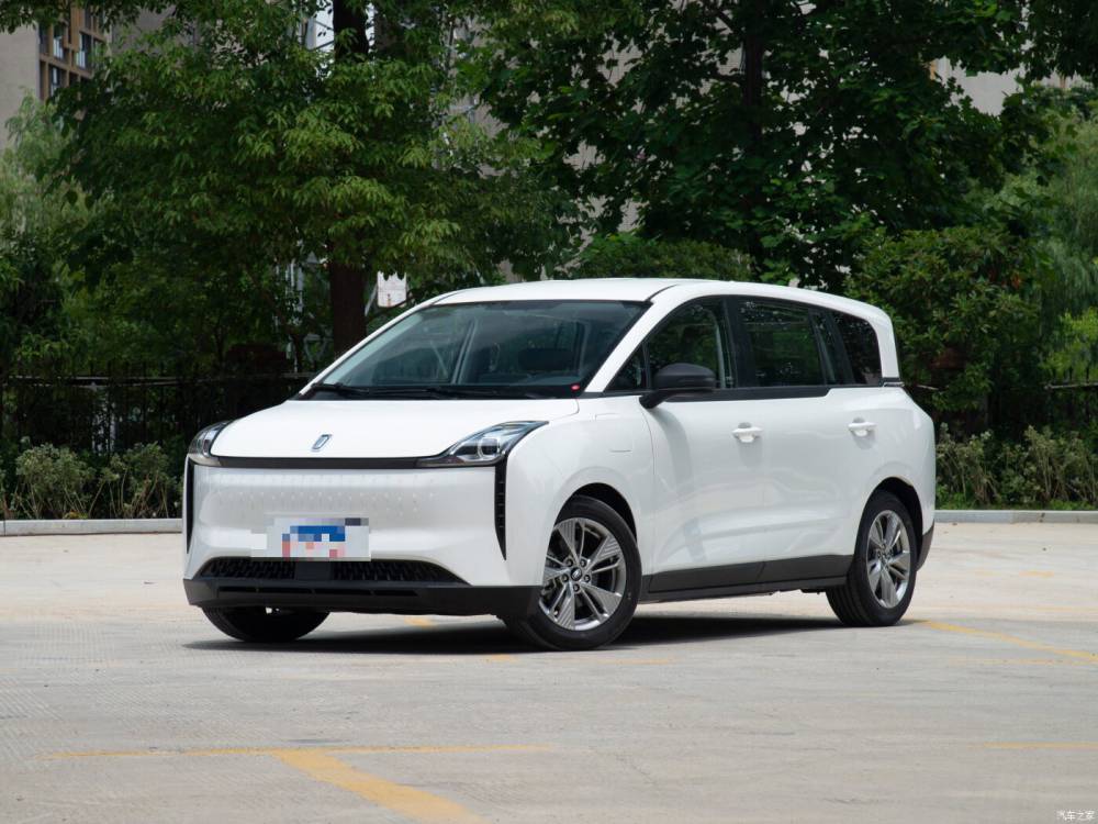 山东淄博一汽奔腾奔腾m9奔腾nat五座图片