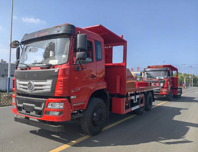 供应铝水包运输车30吨重载抬包车在哪买铝厂拉铝车报价