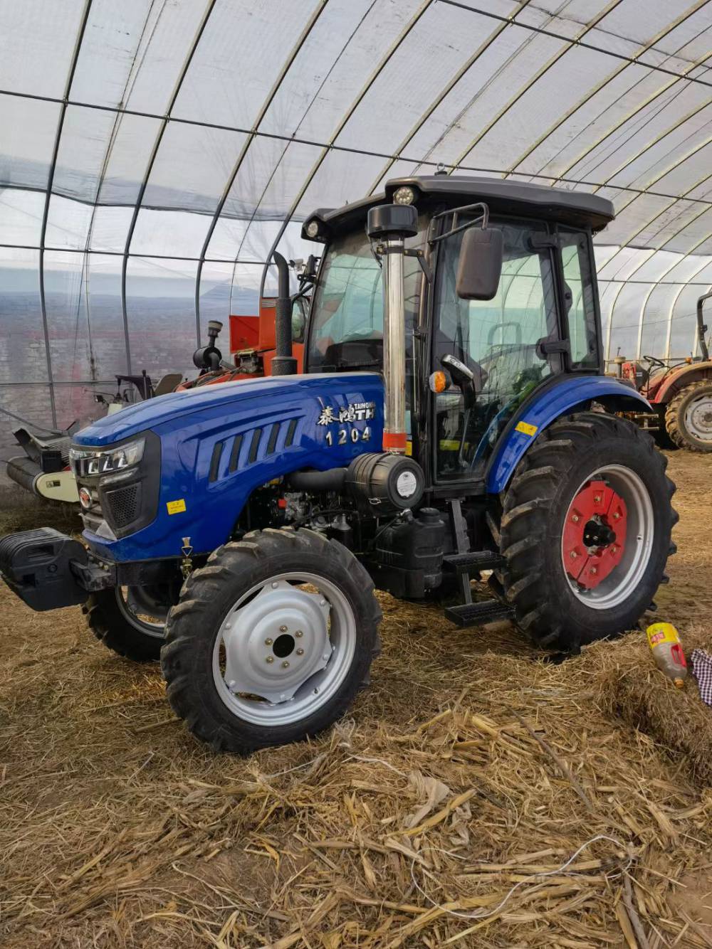 万年红1804拖拉机后桥六缸国三发动机