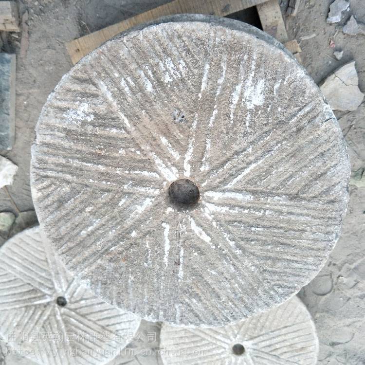 厂家批发老旧石磨盘草坪铺路石磨盘老石雕户外景区园林绿化装饰大理石