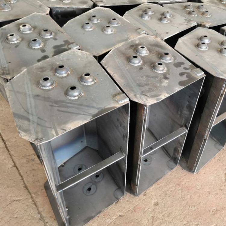 td250带式斗式提升机翻斗料斗刮板机链轮传动运输机机头轮