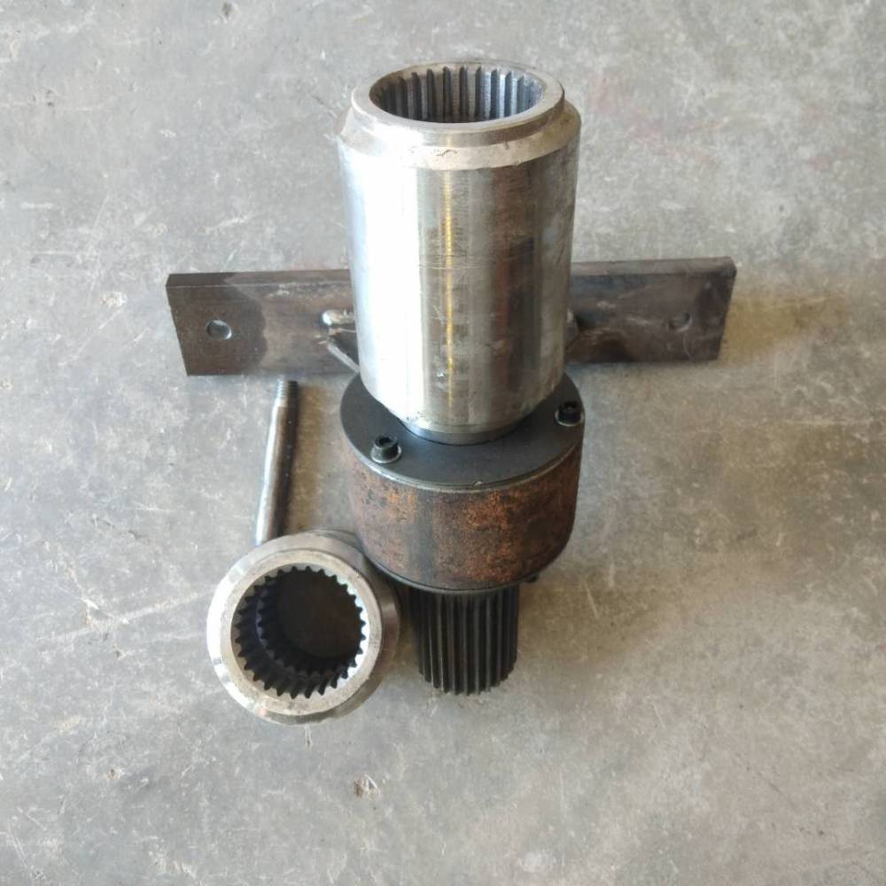 螺旋输送机绞铰刀龙中吊轴挂承瓦配件支撑架菊花键套中间连接u型