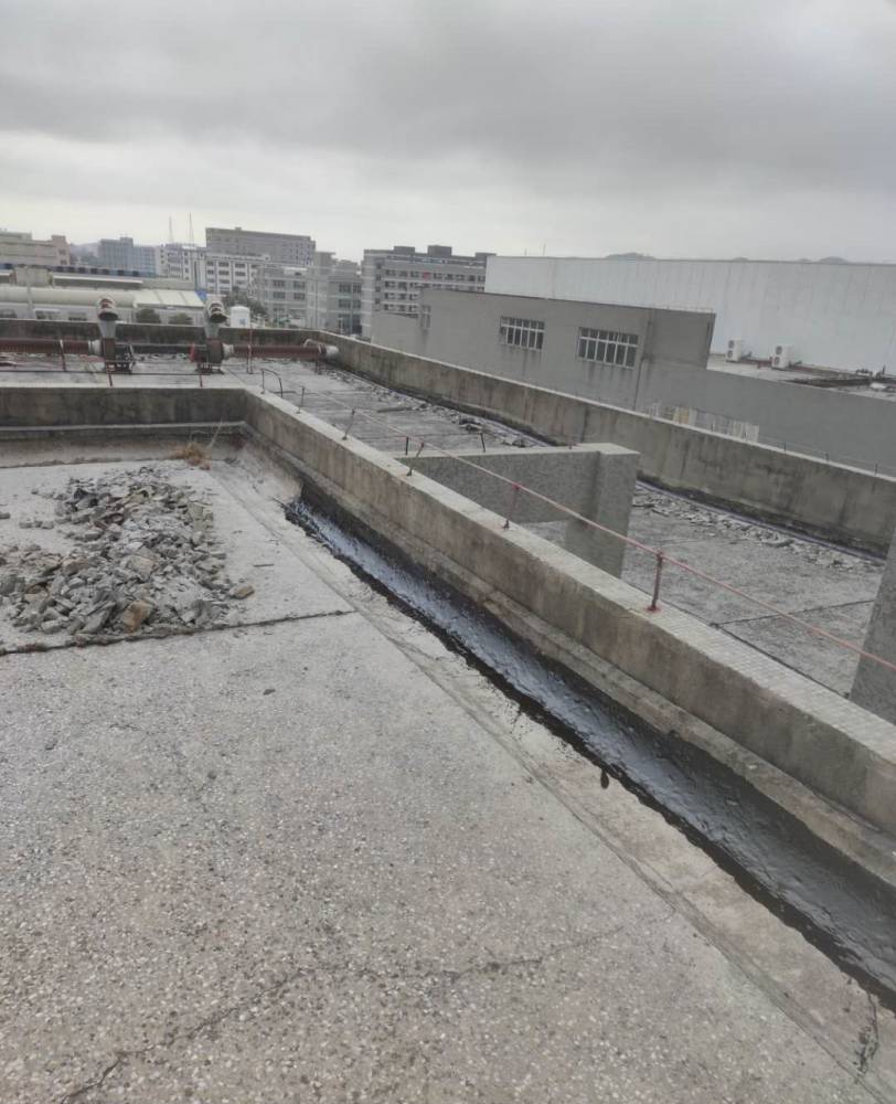 珠海吉大楼顶漏水维修公司,各种防水补漏哪家比较好