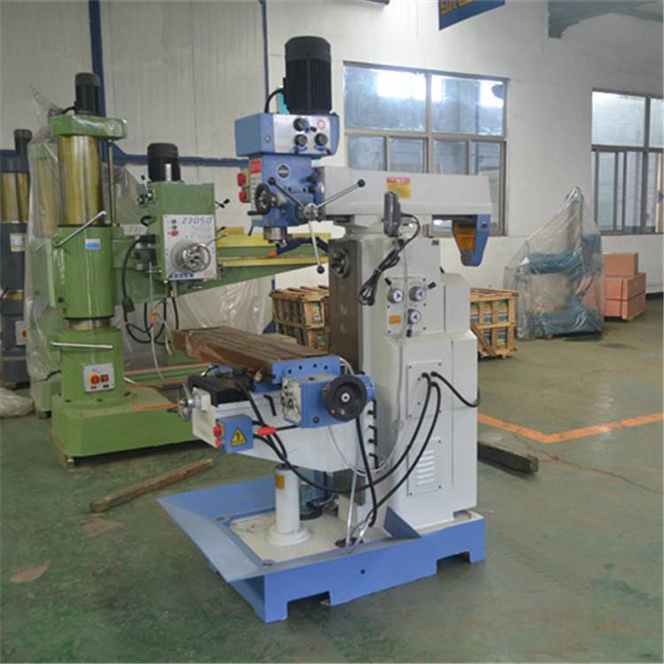 zx6350d钻铣床多功能机型两项走刀铰孔齿轮传动