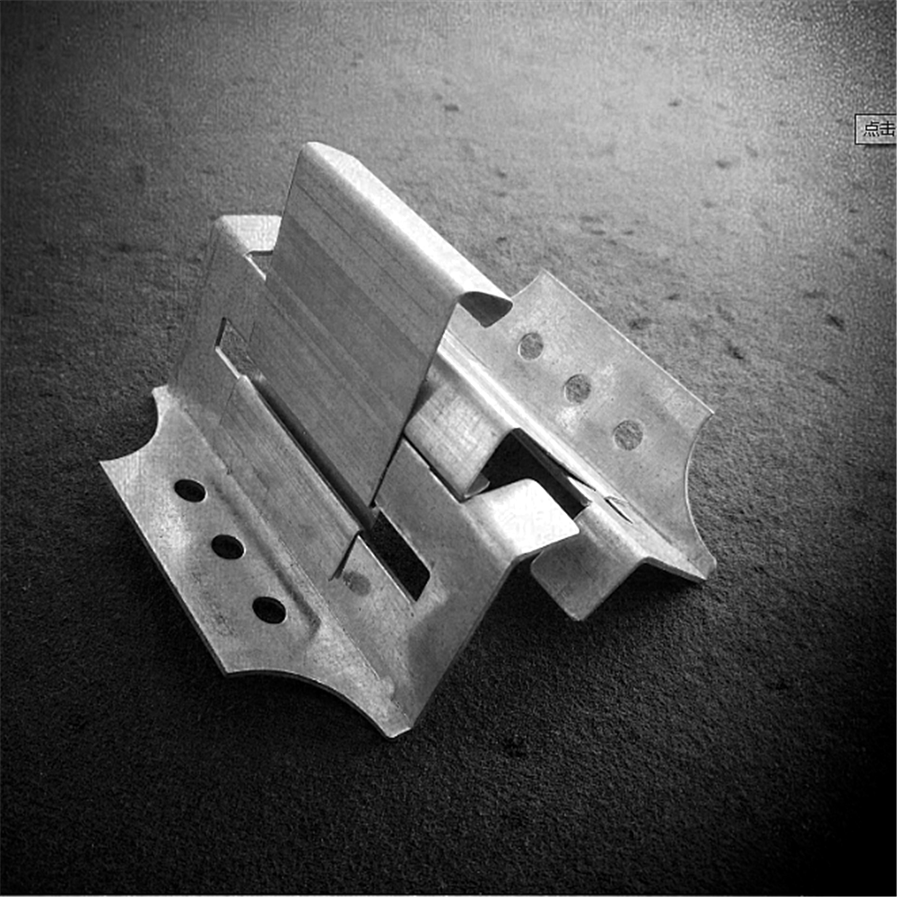 型号齐全支架 470型彩钢瓦 钢结构固定支架 彩钢瓦品种齐全鼎泰厂家