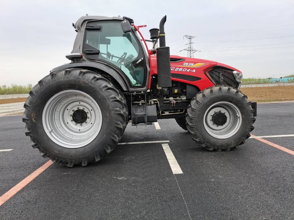 新车到货1804大型东方红发动机180马力微慢爬四轮拖拉机雷沃21046四轮