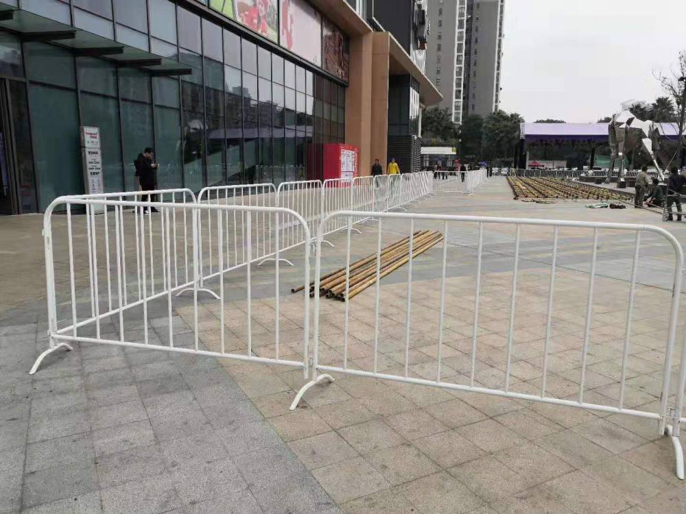 首页>安全,防护>交通安全设施>防护栏>北京隔离栏护栏出租一米线一米