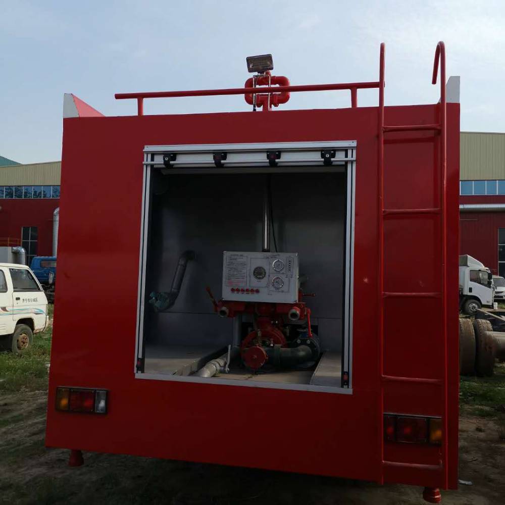厂矿消防车10方泡沫水两用东风消防车洒水喷洒防火水罐消防车