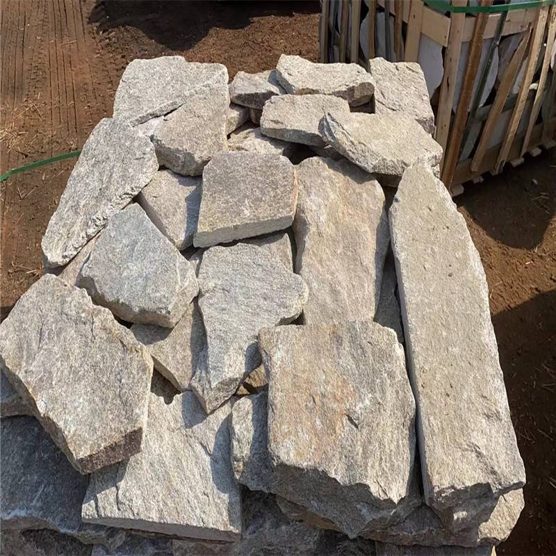 农家院格调虎皮石围墙砌筑虎皮石乱石墙虎皮黄垒墙石