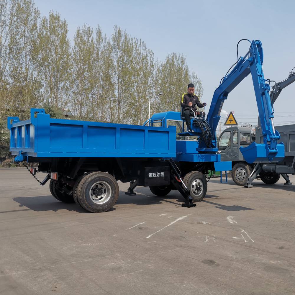 四不像随车挖掘机主要是原车改造翻斗车上使用,挖掘壁安装在车架上,可